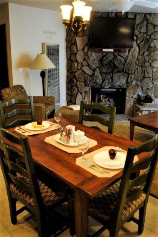 Getaways At Snow Lake Lodge Біг-Бер-Лейк Екстер'єр фото
